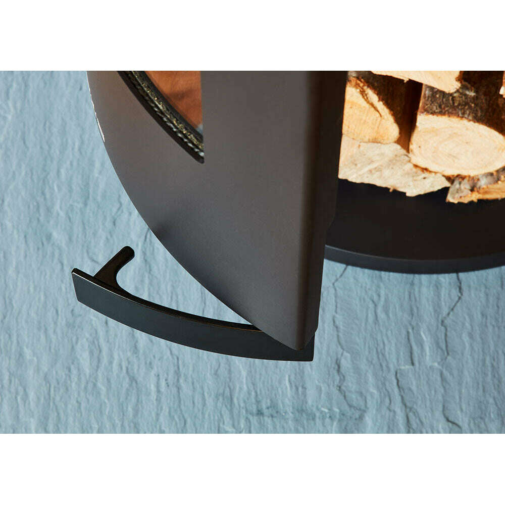 Opus-Trio-Detail-Handle-and-door