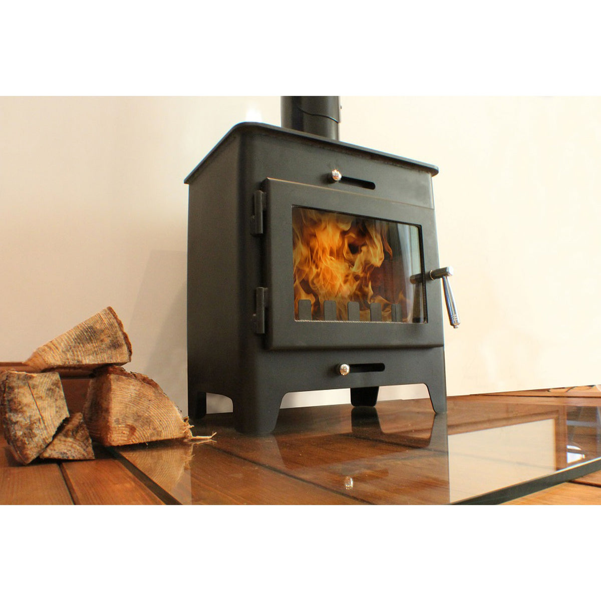 Saltfire ST1 5kW Wood-Burning Stove – manufacturer image 2