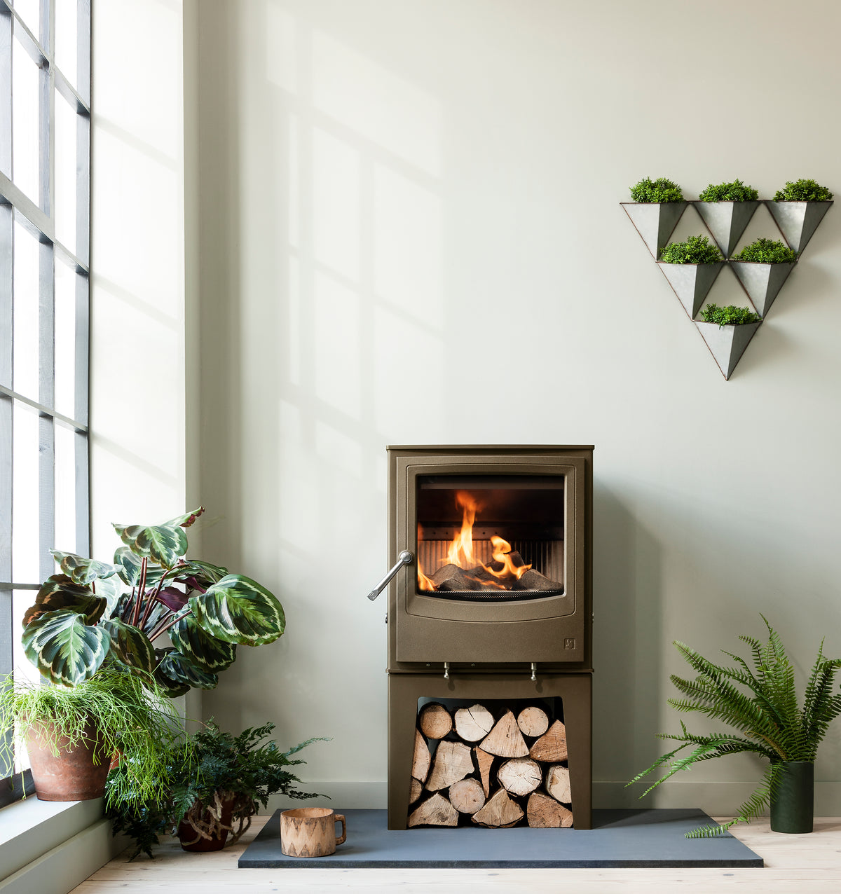Arada Farringdon Small Eco Ecodesign Ready Multifuel Stove – 4.9kW