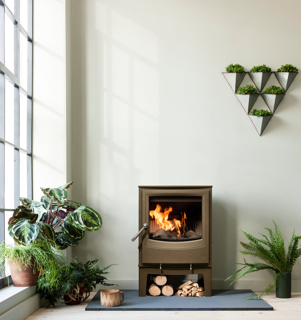 Arada Farringdon Small Eco Ecodesign Ready Multifuel Stove – 4.9kW