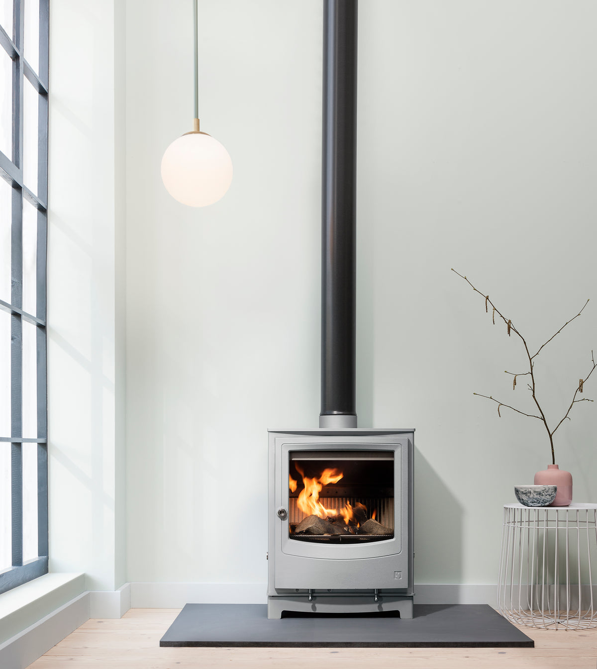 Arada Farringdon Small Eco Ecodesign Ready Multifuel Stove – 4.9kW