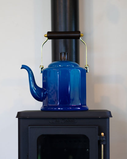 Noda Horo Enamel Stovetop Kettle in Blue