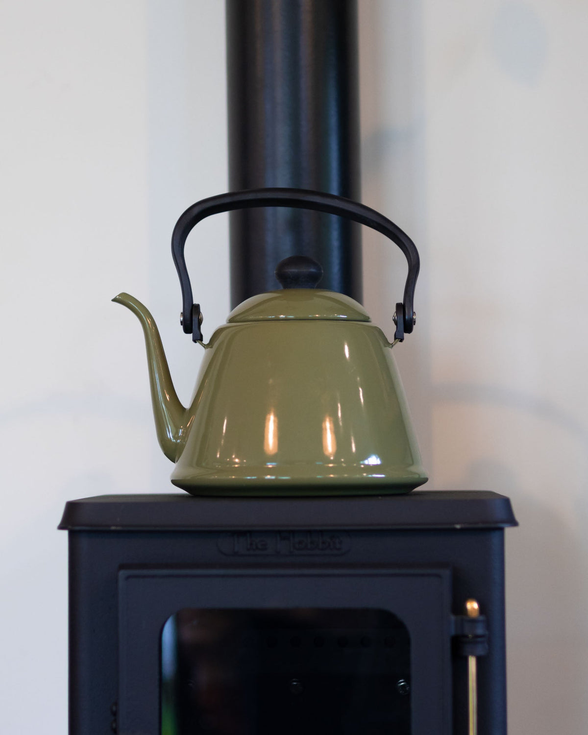 Noda Horo Enamel Stovetop Kettle in Olive