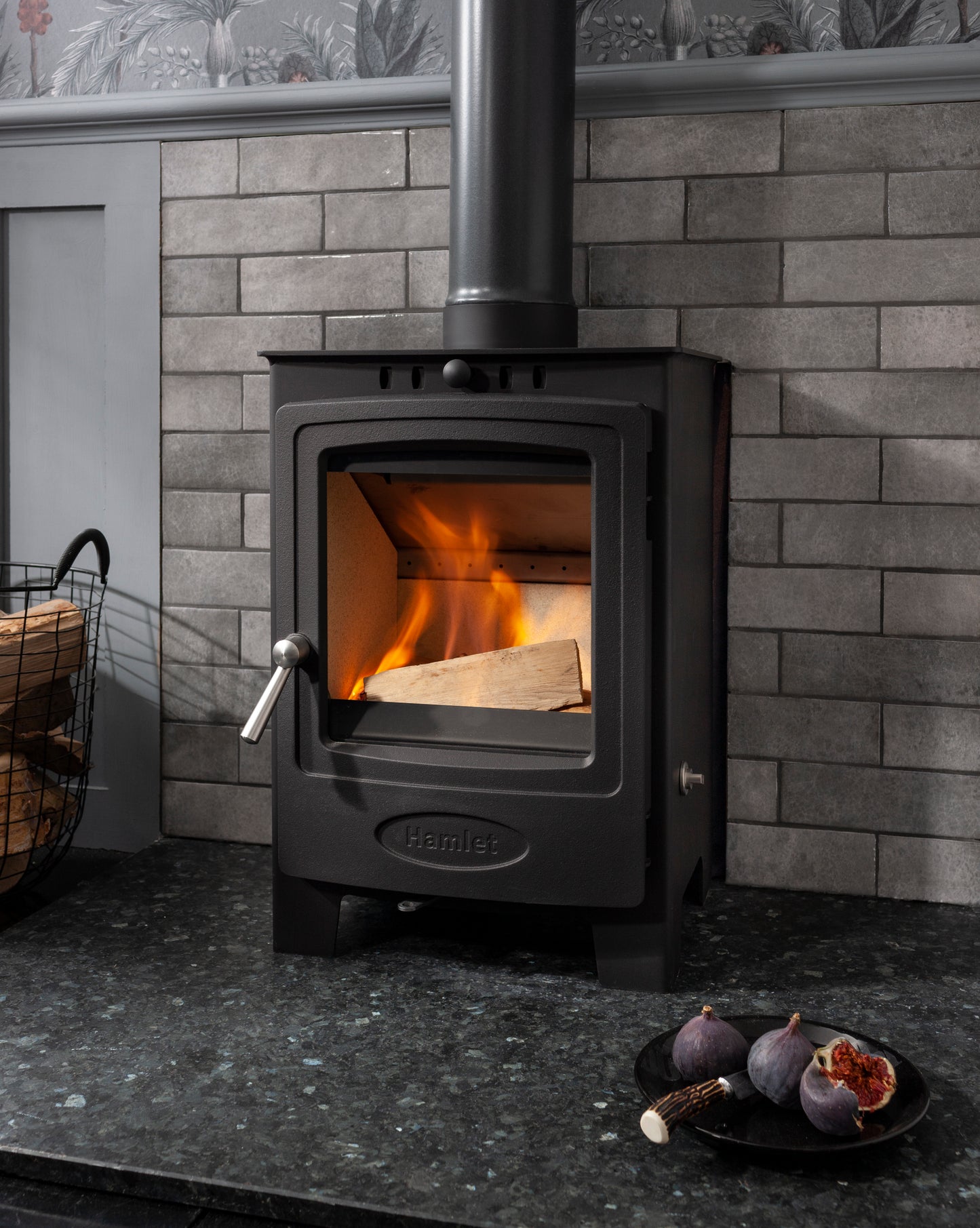 Hamlet Solution 5 Compact Ecodesign Ready Multifuel Stove (S4) – 4.8kW