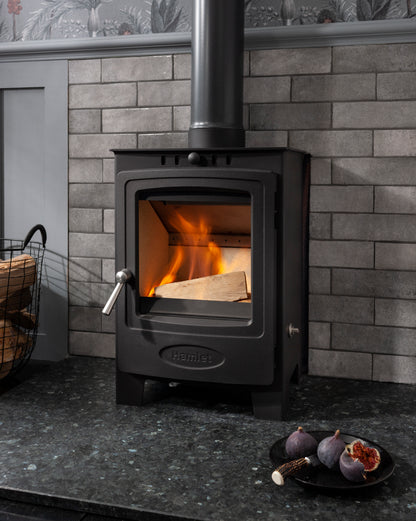Hamlet Solution 5 Compact Ecodesign Ready Multifuel Stove (S4) – 4.8kW