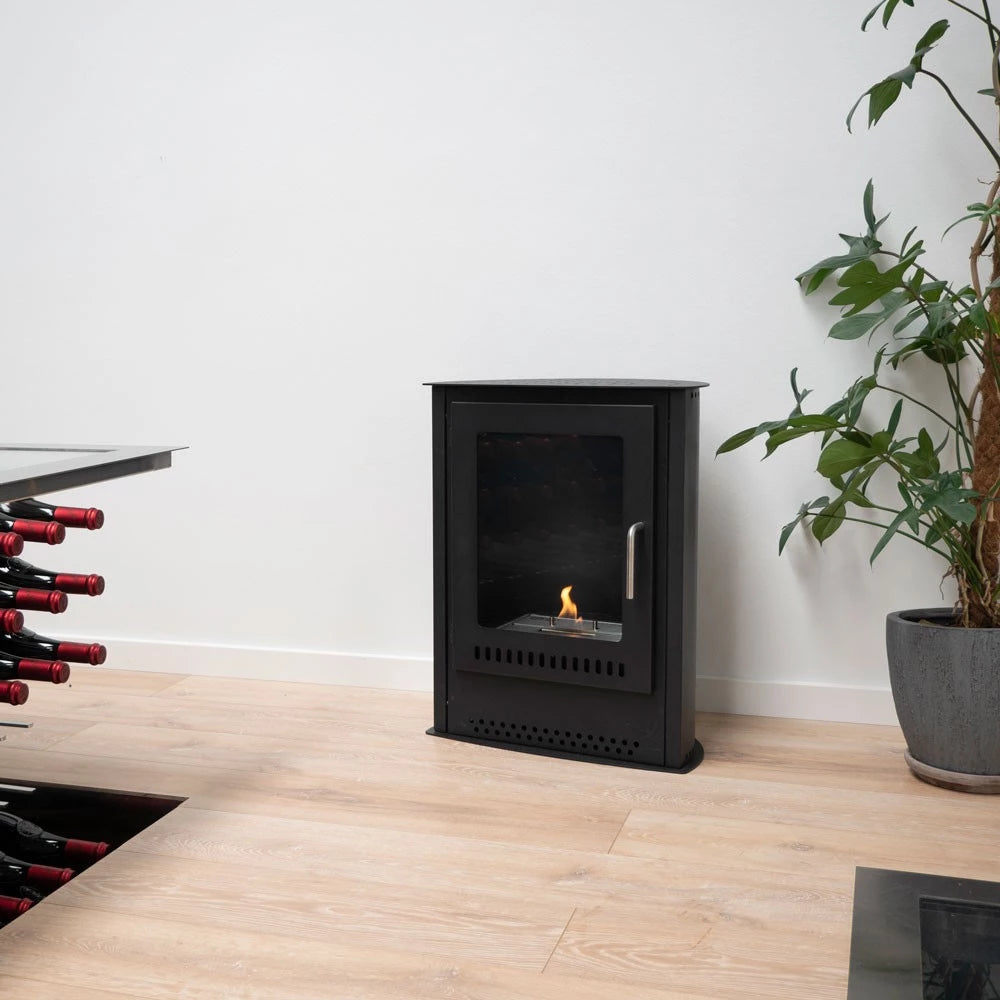 Carson - Small freestanding Bioethanol Stove Fireplace - Black