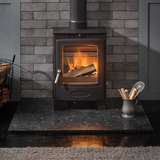Hamlet Solution 5 Compact S5 multifuel stove