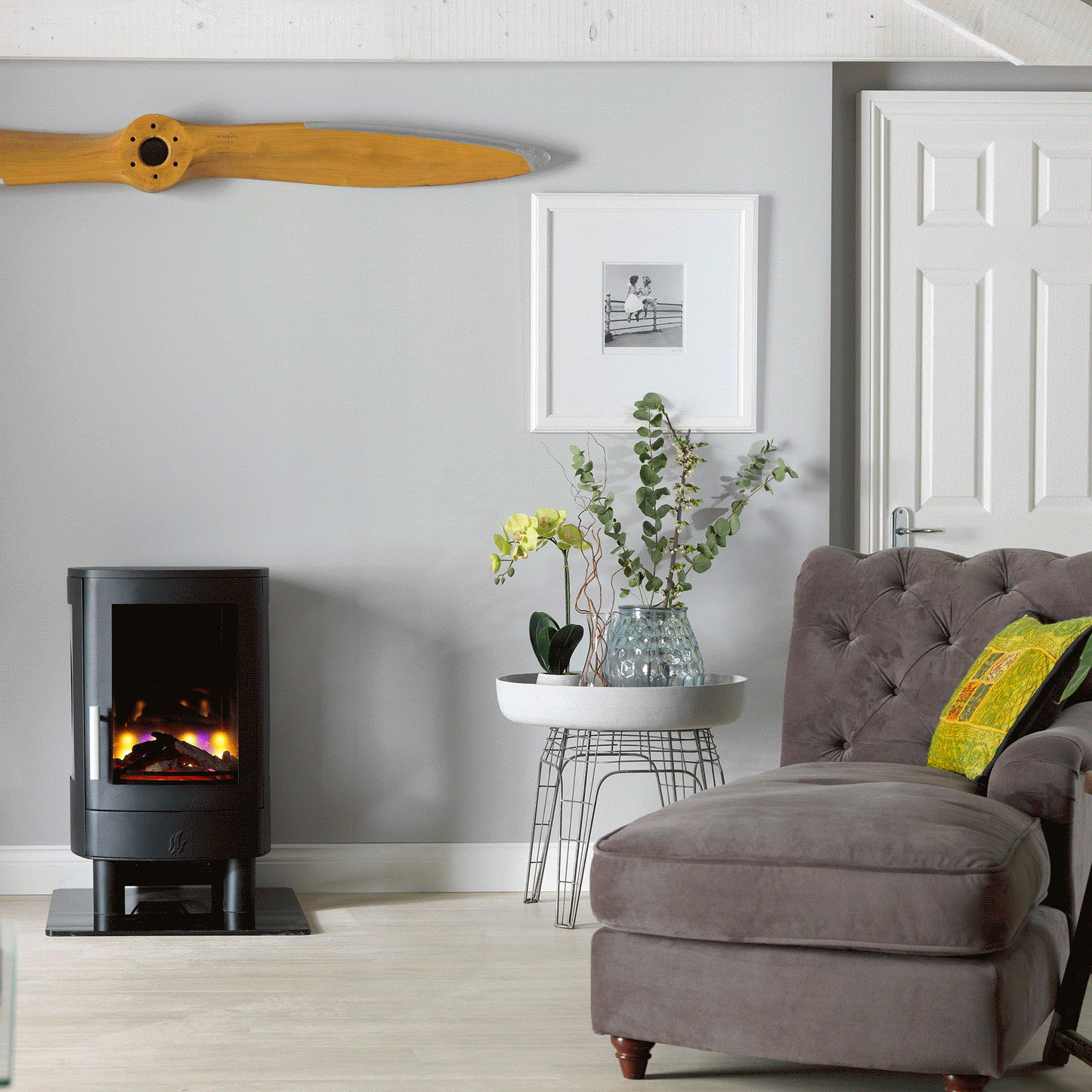 ACR Neo 3F HD electric stove in a room setting