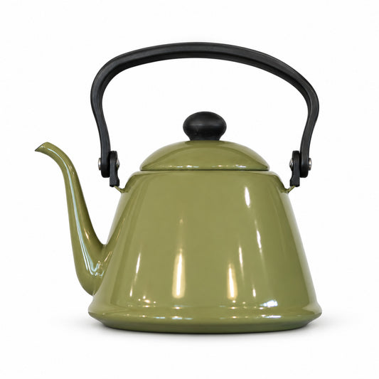 Noda Horo Enamel Stovetop Kettle in Olive