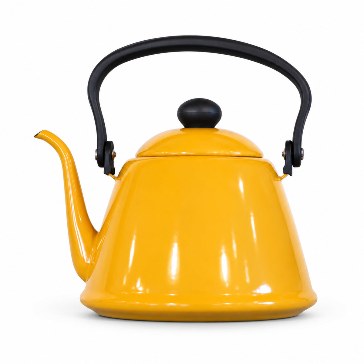 Noda Horo Enamel Stovetop Kettle in Yellow